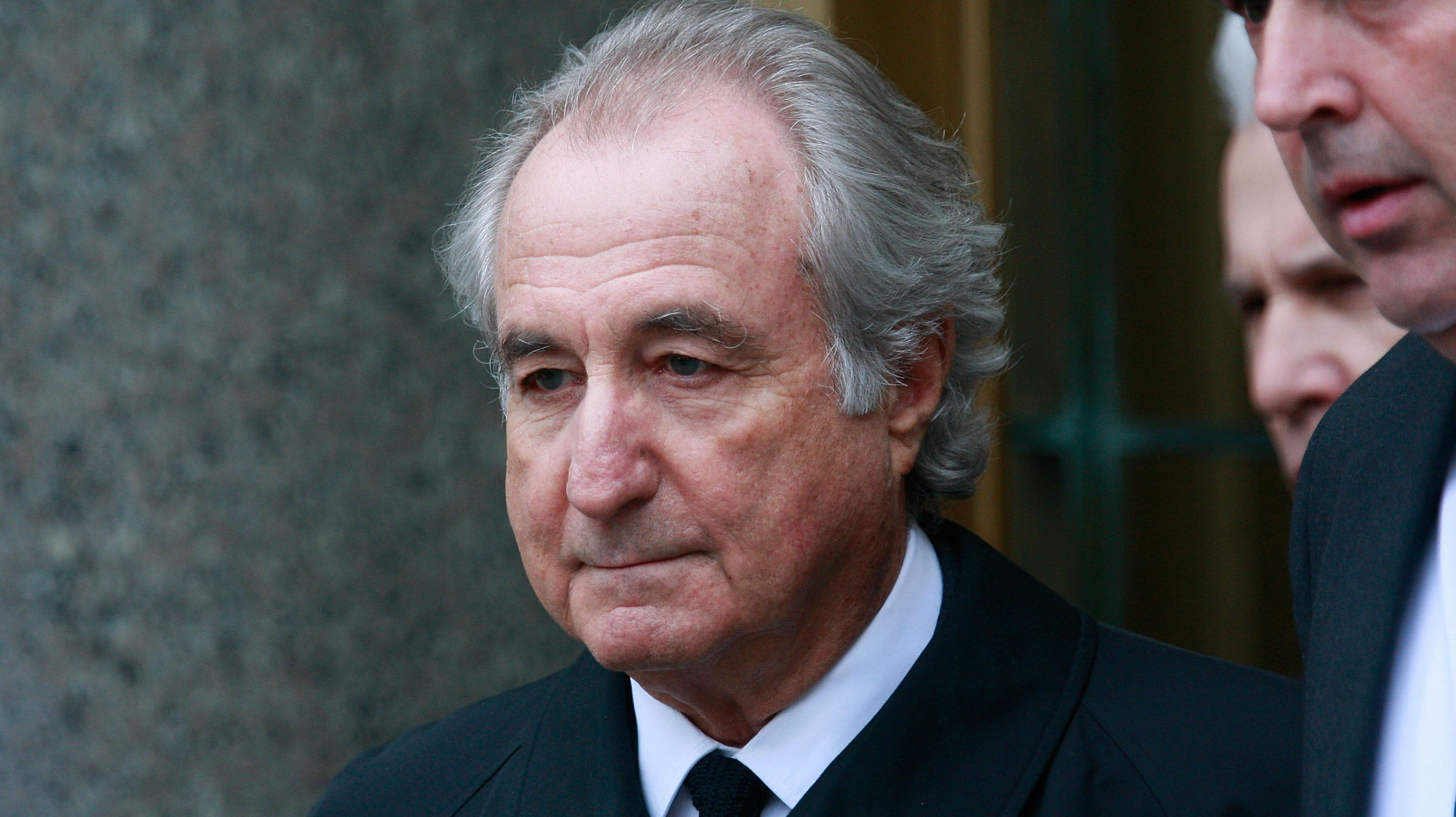 Bernie Madoff là ai?