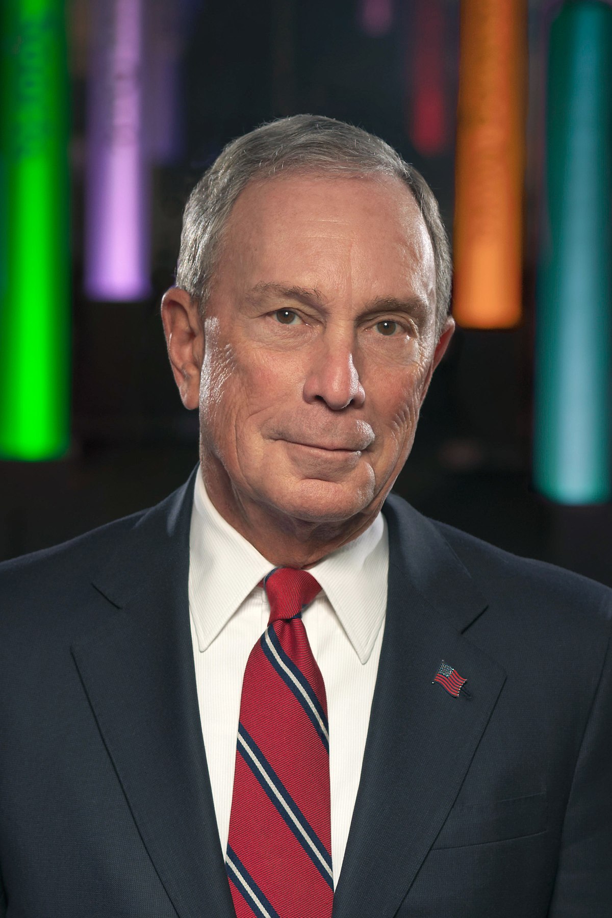 Michael Bloomberg là ai? Tìm hiểu về doanh nhân, chính trị gia và nhà từ thiện nổi bật
